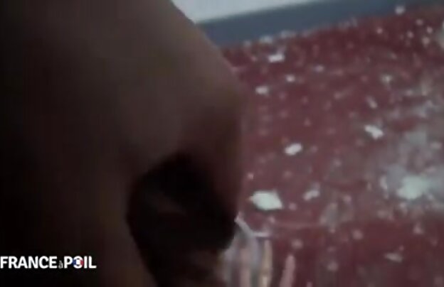 XXX سگ ماده, انگشت, مهبل (واژن) و یک عضو و سپس انگشت سکس کس در اینستاگرام