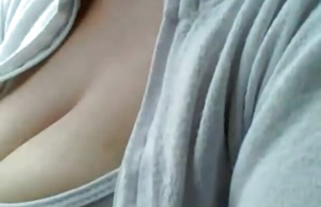 XXX سبزه, تیلور تا به حال اندازه گیری سکس کوس خوب آلت تناسلی مرد, از مرد خوش تیپ و شروع به مکیدن و فاک