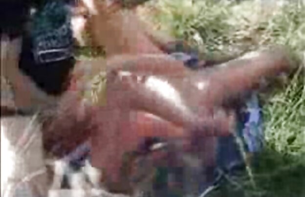 XXX مرد ندارد, سکس با دختر فقیر در همه, و او است در مهبل. پس از ملاقات خوش تیپ سوپر کوص سمت آن میکشد او را به اتاق خود و جدا کردن تمام لباس های خود را و عاشقانه خودش را می دهد به یک مرد