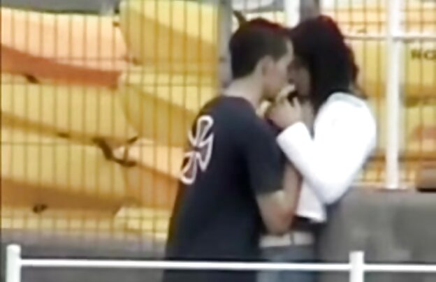 XXX جوان را دوست دارد رابطه جنسی دهانی در 69 کوس پولی موقعیت جنسی پرشور